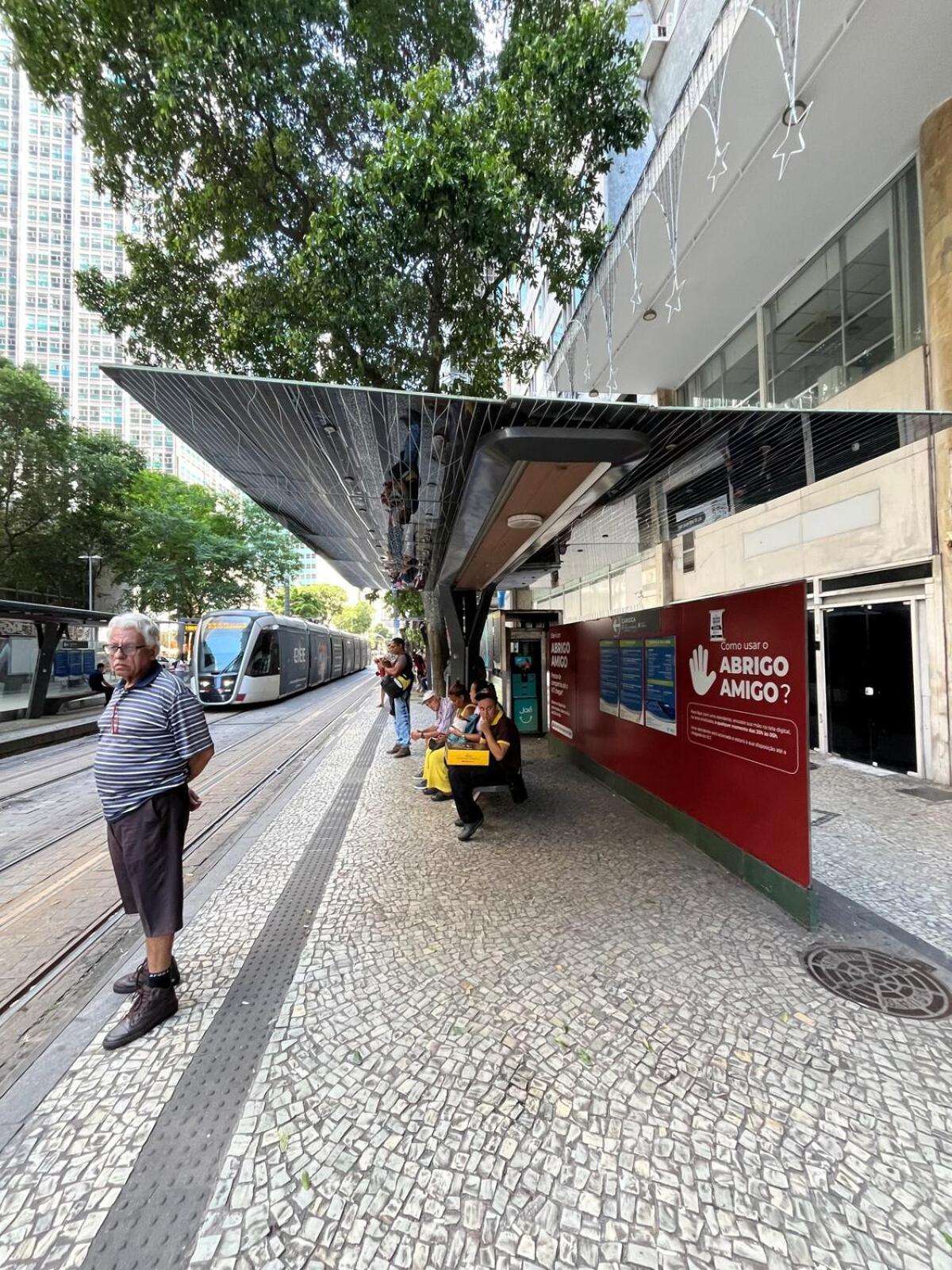 Metro E Vlt Consulado Carioca Cinelandia Lapa *